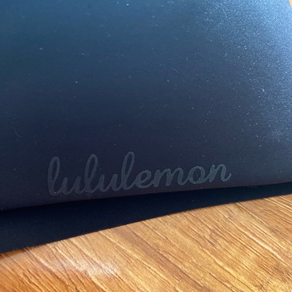 ๐๐๐lululemon hold true bra ๐๐๐ - Picture 4 of 5